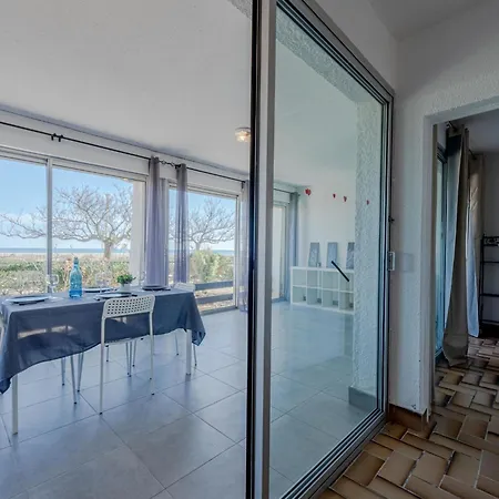 Apartment Apartment Les Cyclades-1 By Interhome Leucate